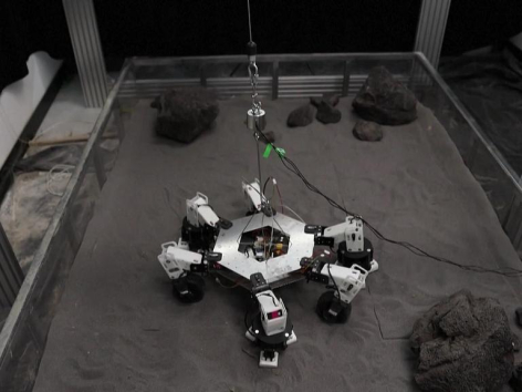 Trung Quốc ra mắt robot khai khoáng vũ trụ đầu tiên