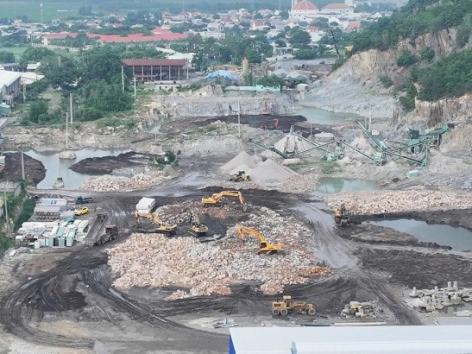 Chiêu 'che mắt' cảnh sát của giám đốc khai thác đá lậu