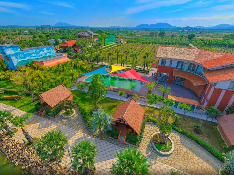 Hoàng Long Tropical